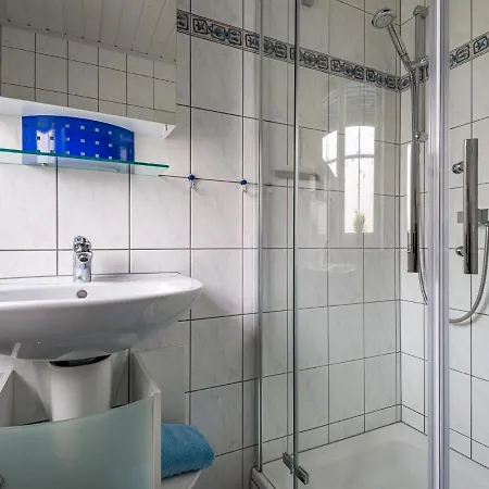 With Fenced Garden In * Faid