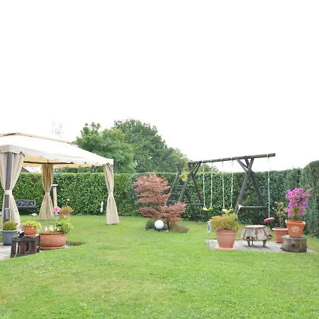 With Fenced Garden In Holiday home *